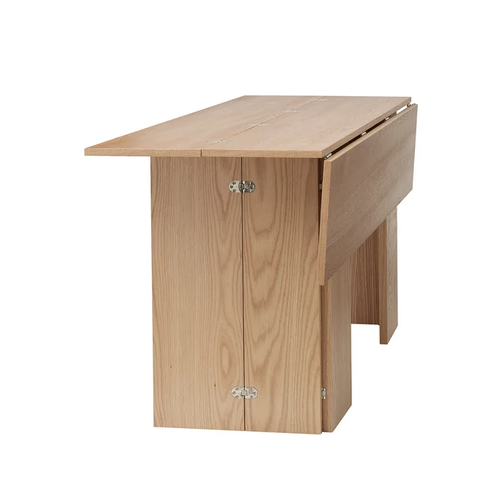Flip Table, pliable 3 fois en chêne de Design House Stockholm - Pliage 2