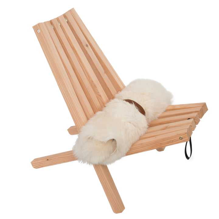 Fauteuil de terrain en peau de mouton par Weltevree 