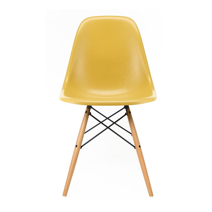 Eames Fiberglass Side Chair DSW by Vitra en érable jaunâtre / Eames ocre clair