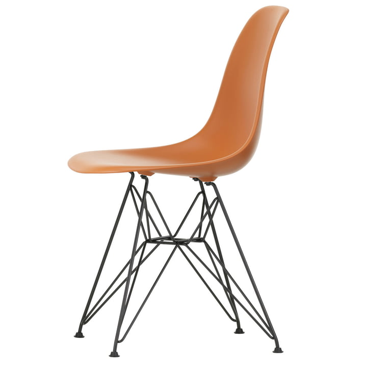 Chaise Eames Plastic Side Chair DSR by Vitra en noir/rouille-orange basique