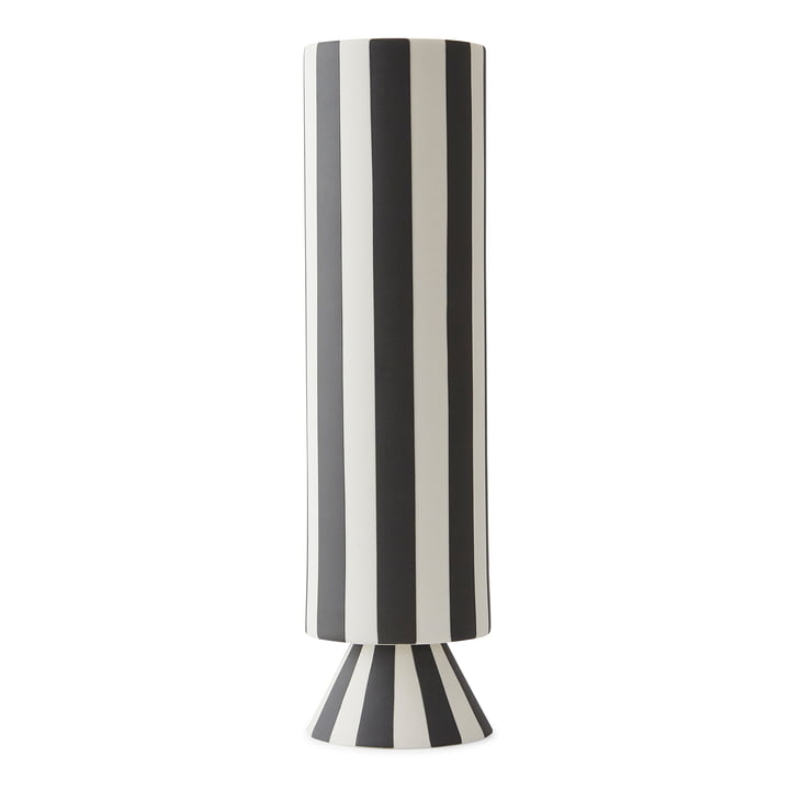 Toppu Vase Ø 8,5 x H 31 cm de OYOY en noir / blanc
