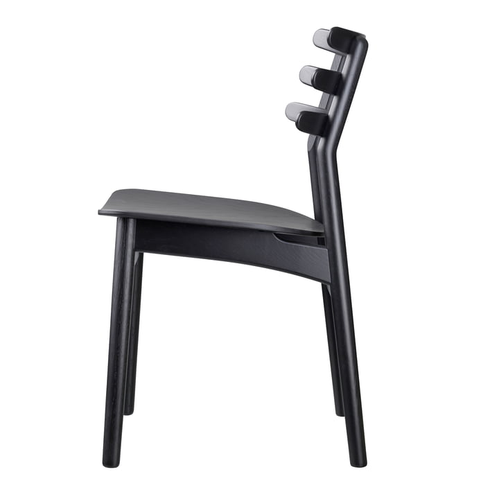 J48 Chaise, chêne laqué noir par FDB Møbler