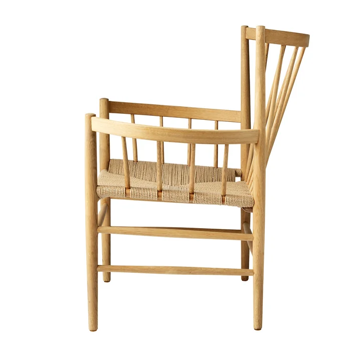 J82 Chaise longue, chêne laqué mat / tissage naturel FDB Møbler