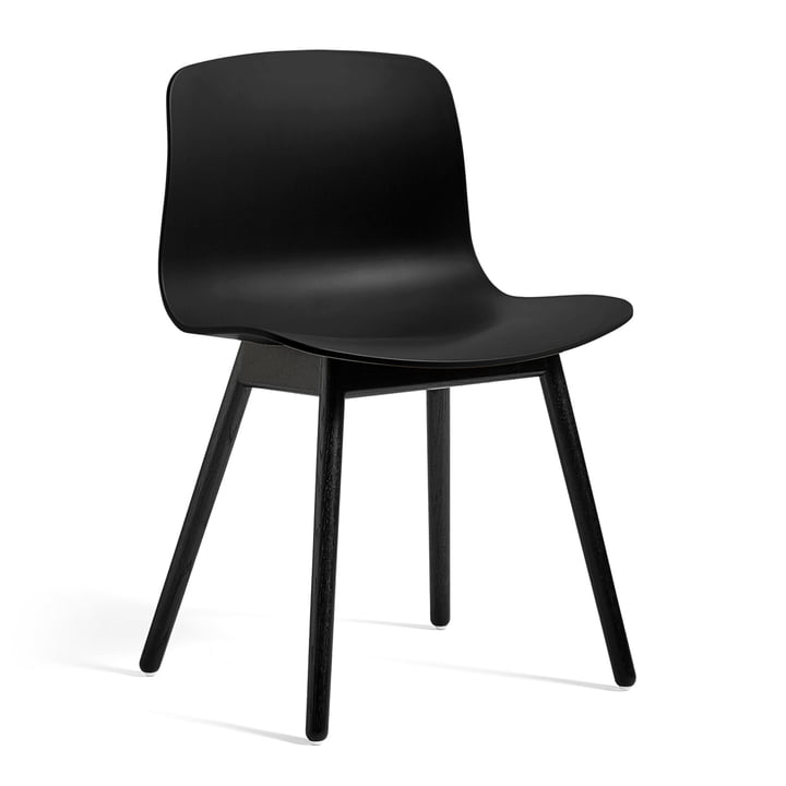 About A Chair AAC 12 de Hay en chêne teinté noir / noir