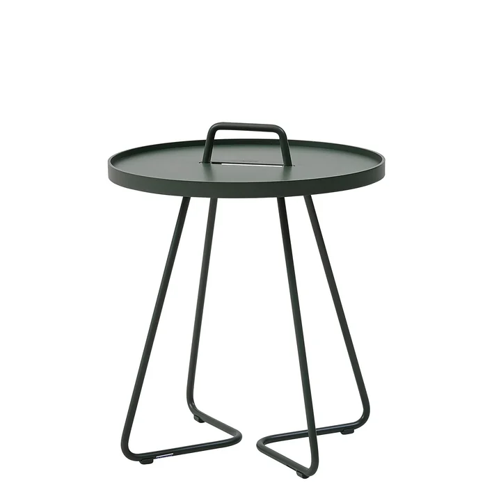 On-the-move Table d'appoint Ø 44 x H 52 cm de Cane-line en vert foncé