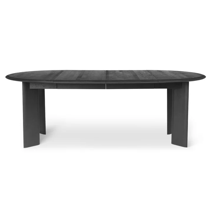 Bevel Table à rallonge de Ferm Living en chêne huilé noir