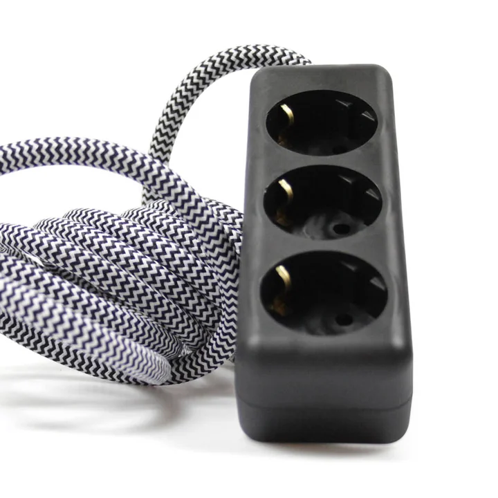 Extension Cord triple prise, Zebra Skin (TT-90) de NUD Collection