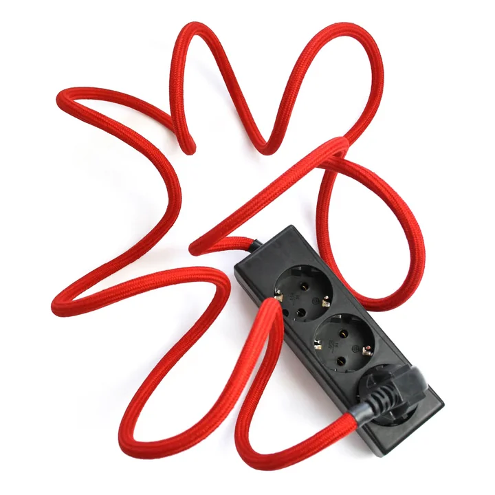 Extension Cord triple prise, Rococco Red (TT-33) de NUD Collection