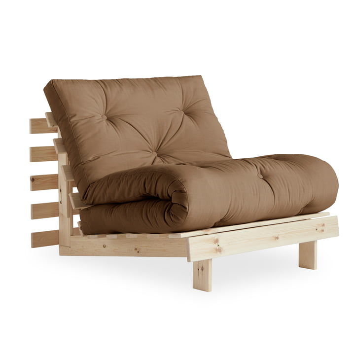 Le fauteuil-lit Roots 90 cm, pin naturel / mocca (755) de Karup Design