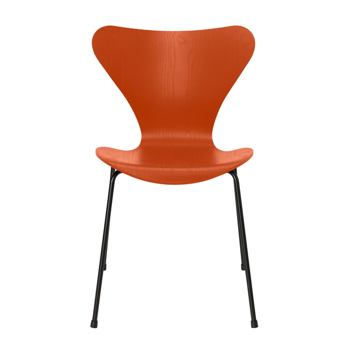 Série 7 chaise de Fritz Hansen en frêne paradise teinté orange / piétement noir