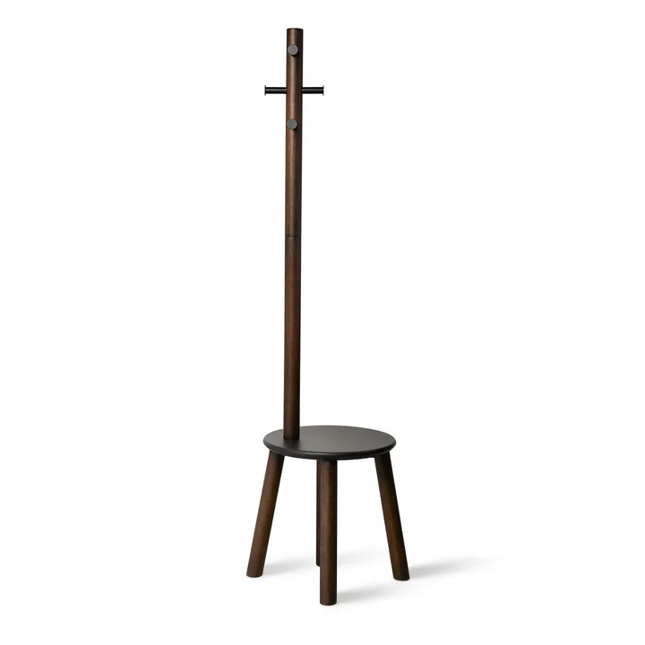 Le tabouret / portemanteau de Pillar en noir de Umbra