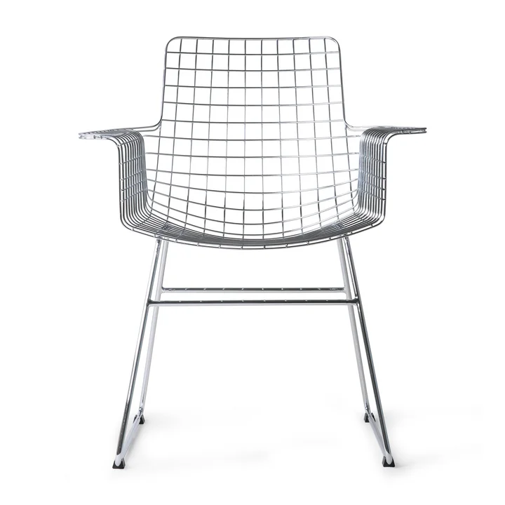 La Wire Chair de HKliving désormais avec accoudoirs