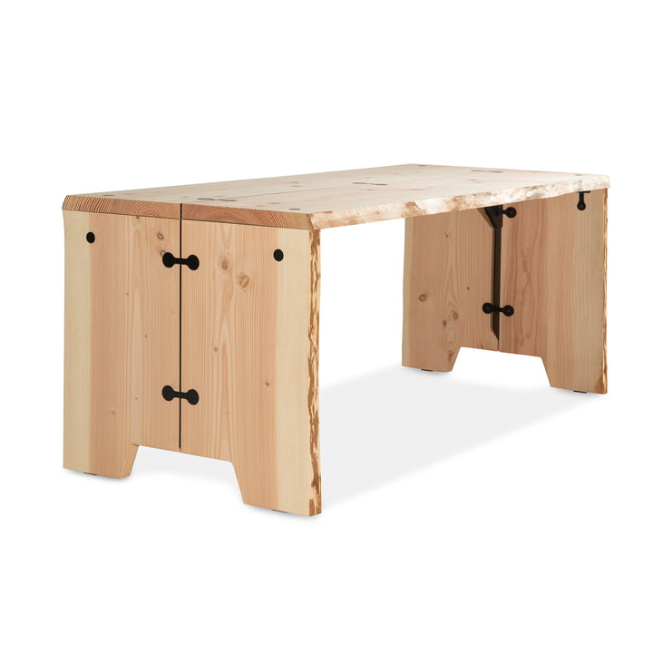 La table à manger Forestry de Weltevree avec écorce et formes naturelles