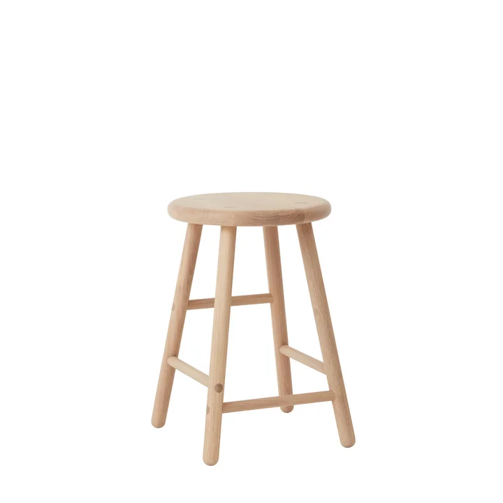 Le tabouret Moto de OYOY , H 46 cm, Chêne
