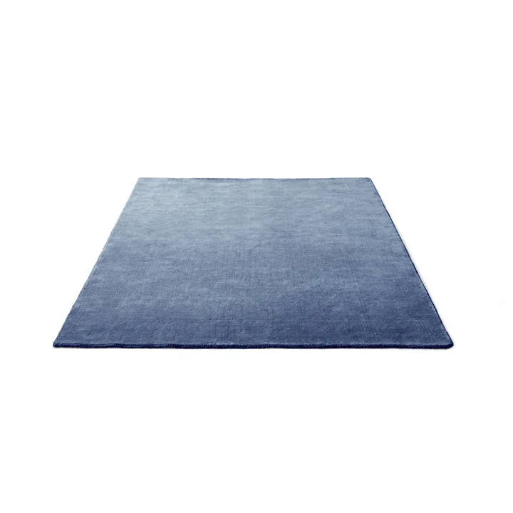 The Moor Tapis AP5 170 x 240 cm de & Tradition dans Grey Blue Thunder