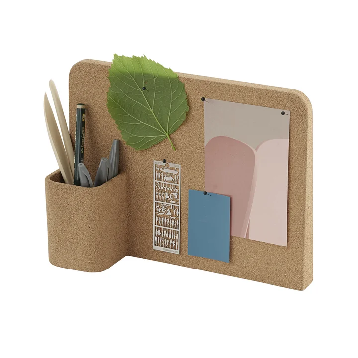 Le Story Pinboard de Muuto avec des stylos et des notes