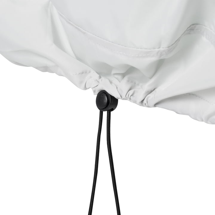 Le cordon de la housse de protection des tables Fermob