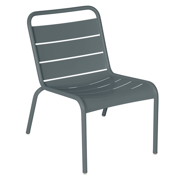 La chaise longue Luxembourg de Fermob, gris tonnerre
