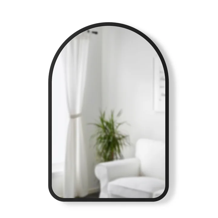 Hubba Arched Miroir mural 91 x 61 cm de Umbra en noir