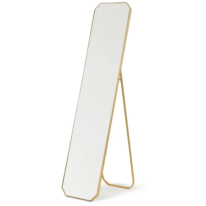 Le miroir sur pied en laiton de HKliving , 42 x 175 cm
