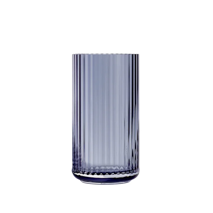 Vase en verre H 15,5 cm de Lyngby Porcelæn à midnight blue