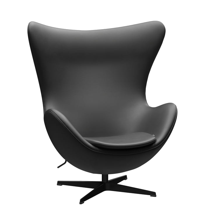 Le Egg Chair de Fritz Hansen , noir / cuir essentiel noir