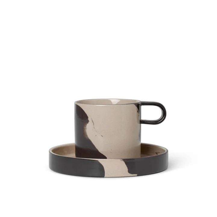 Inlay Tasse en grès avec assiette de Ferm Living en sable / brun