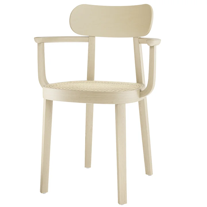 118 F Fauteuil en osier de Thonet dans la nature