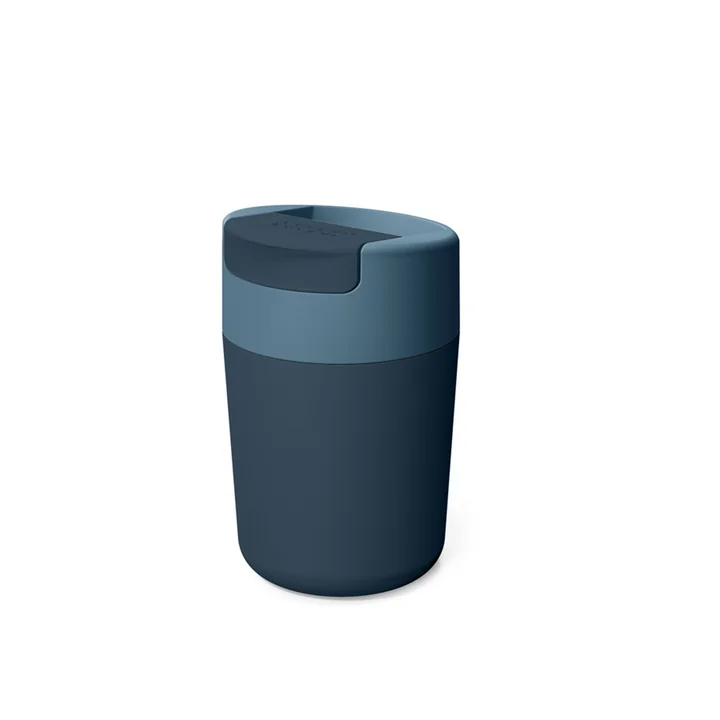 Sipp Tasse de voyage avec couvercle à charnière 340 ml de Joseph Joseph en bleu