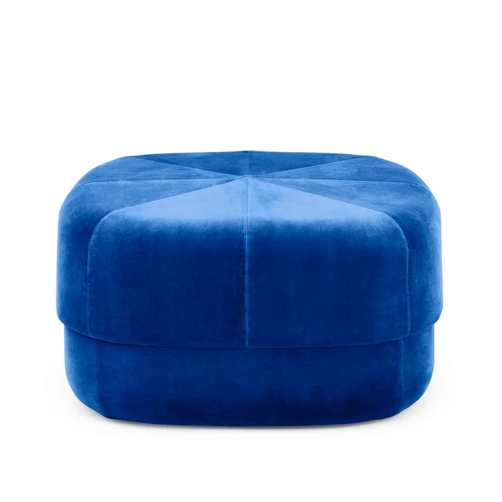 Circus Pouf grand de Normann Copenhagen in electric blue velour