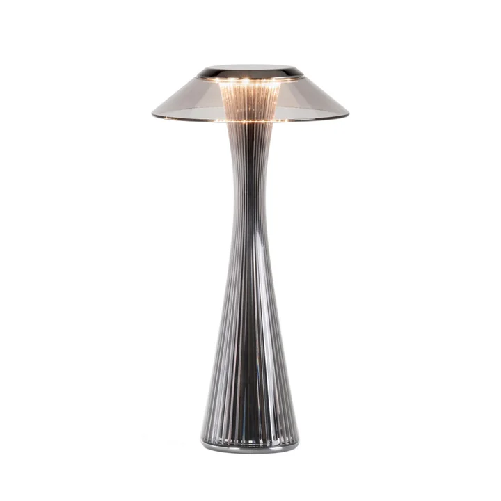 Lampe de batterie Space (LED) par Kartell en titane