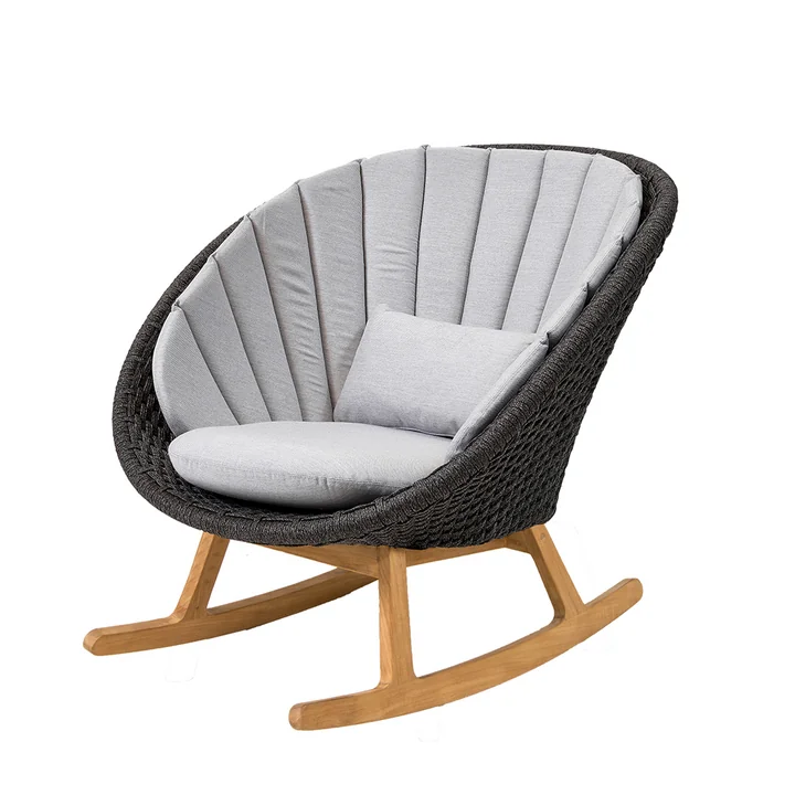 Peacock Fauteuil à bascule Outdoor de Cane-line dans la finition teck / gris foncé / gris clair
