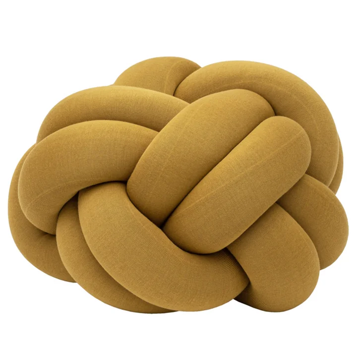 Knot Coussin XL de Design House Stockholm en jaune