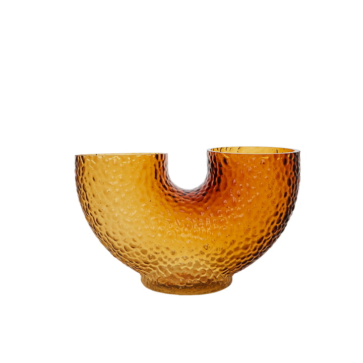 Arura Vase Low de AYTM dans la couleur ambre