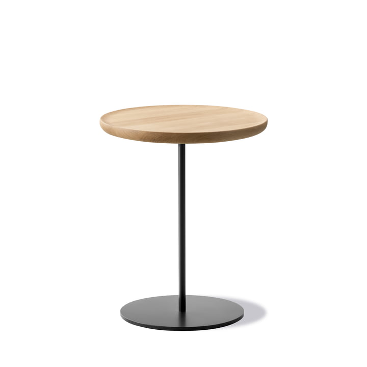 Pal Table d'appoint Ø 37,5 cm H 38 cm, chêne clair huilé / noir de Fredericia