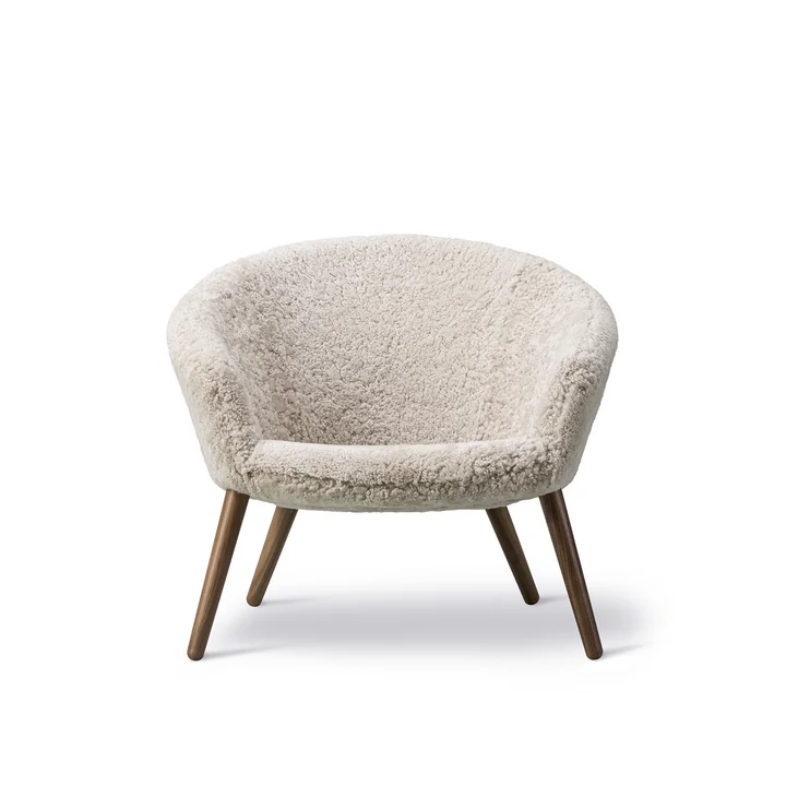 Ditzel Fauteuil Lounge, mouton retourné / noyer de Fredericia