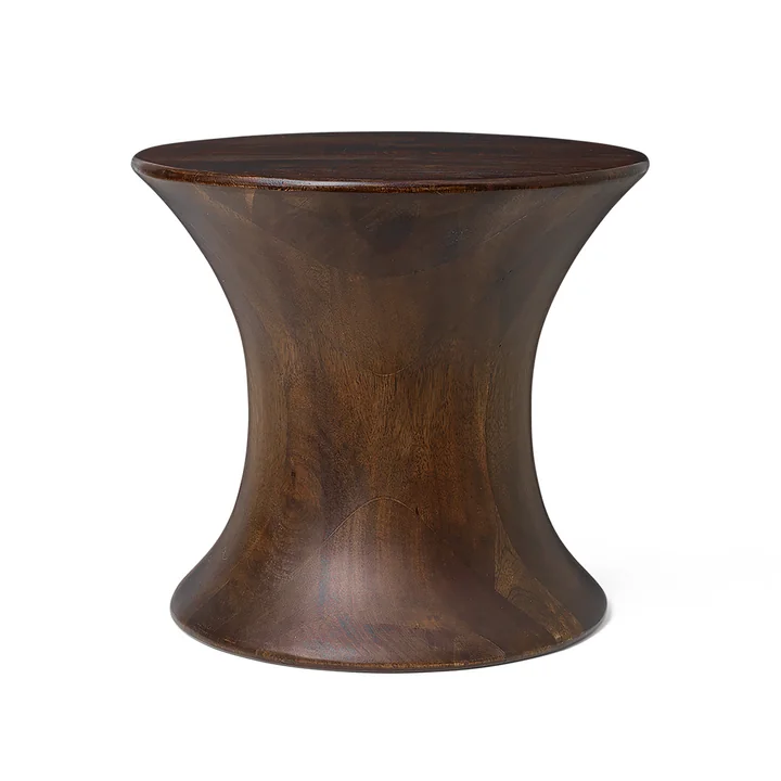 Spin Tabouret de Ferm Living dans la couleur marron