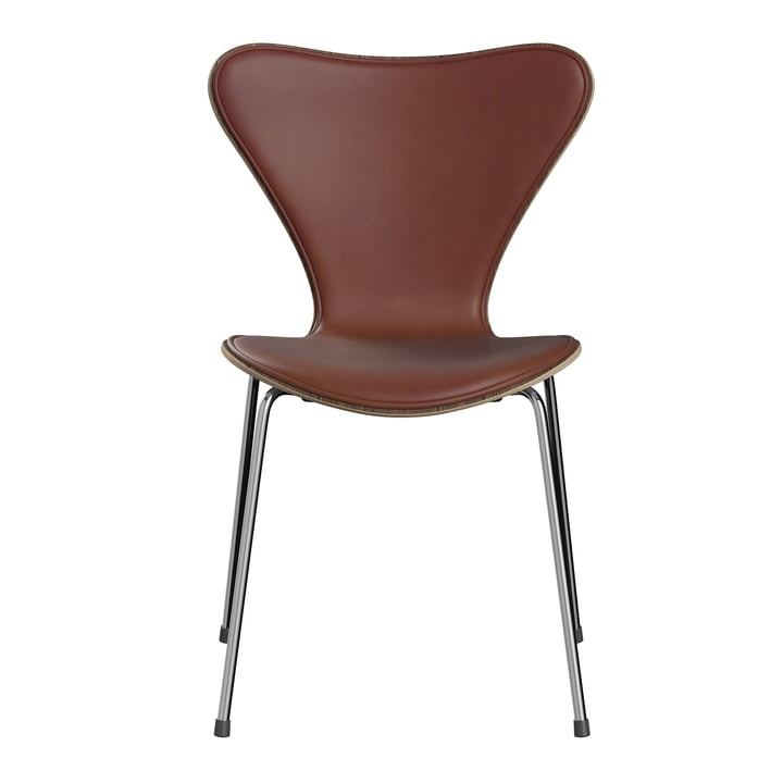Série 7, chaise, cuir marron / piètement chrome de Fritz Hansen