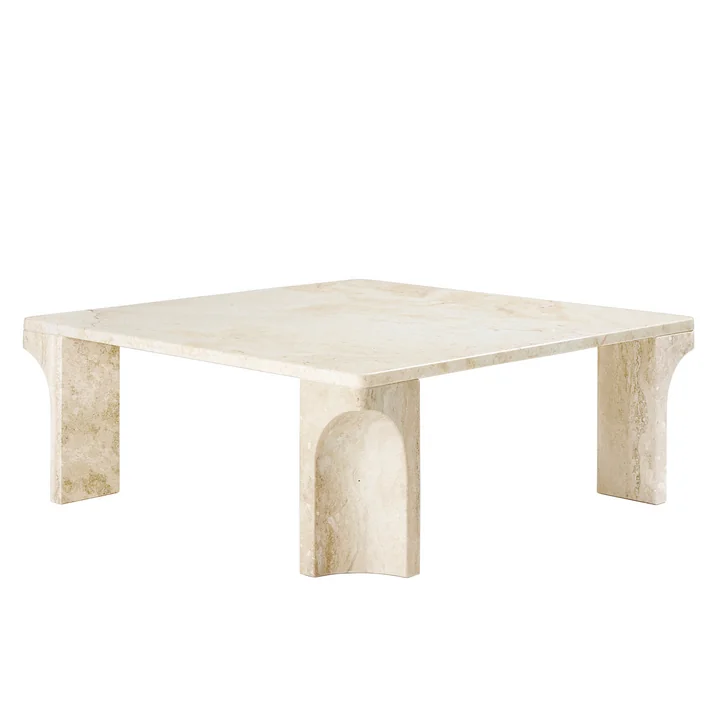 Doric Table basse de Gubi dans la version neutral white Travertin