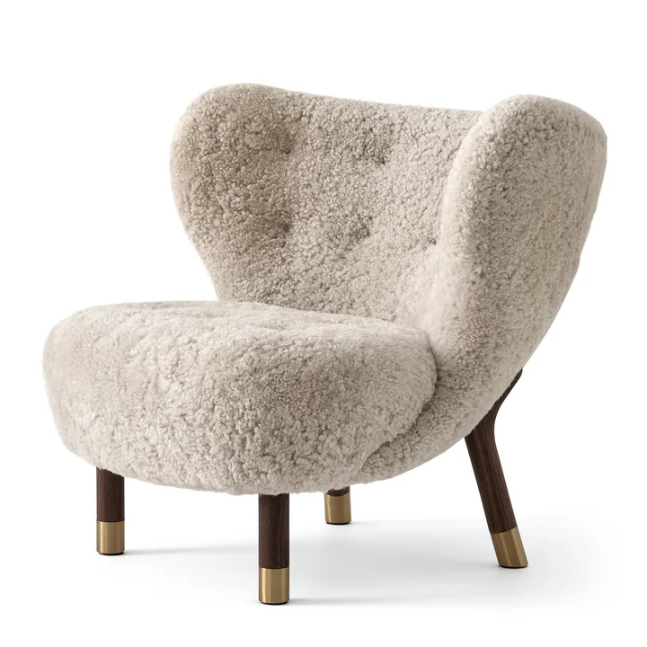 Little Petra VB1 Lounge Chair Limited Edition, noyer avec laiton / peau de mouton Moonlight de & Tradition