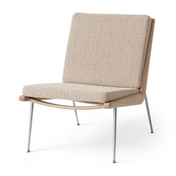 Boomerang HM1 Fauteuil de détente, chêne huilé / pieds en acier inoxydable, beige (Karakorum 003) de & Tradition