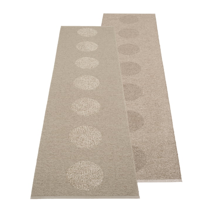 Vera Tapis 2. 0, 70 x 280 cm, dark linen / linen metallic de Pappelina