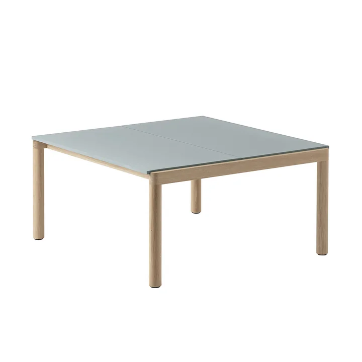 Couple Table basse de Muuto dans la version Pale Blue/Oak