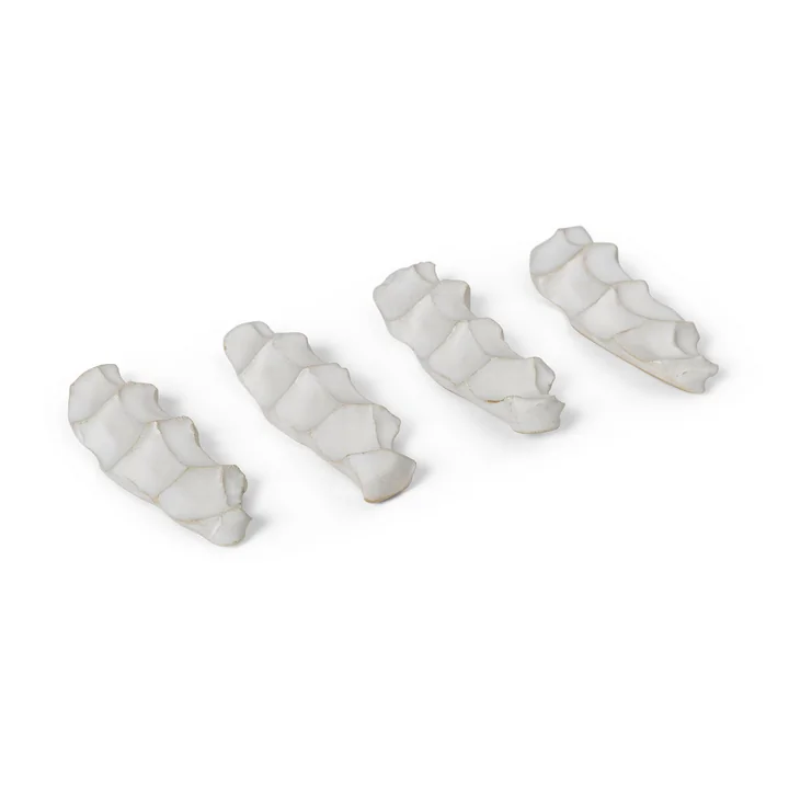 Serre Range-couverts de Ferm Living dans la couleur blanc cassé