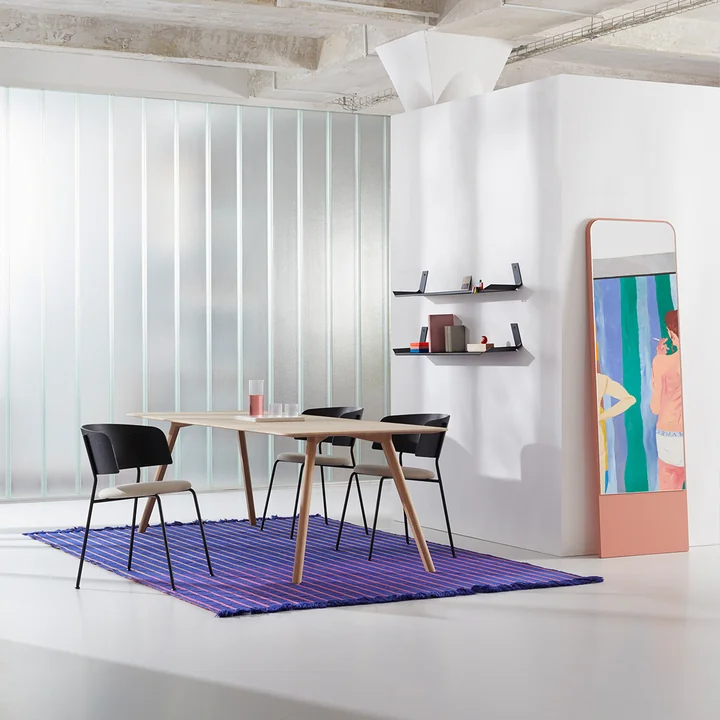 OUT Objets de nos jours - Fauteuil Wagner