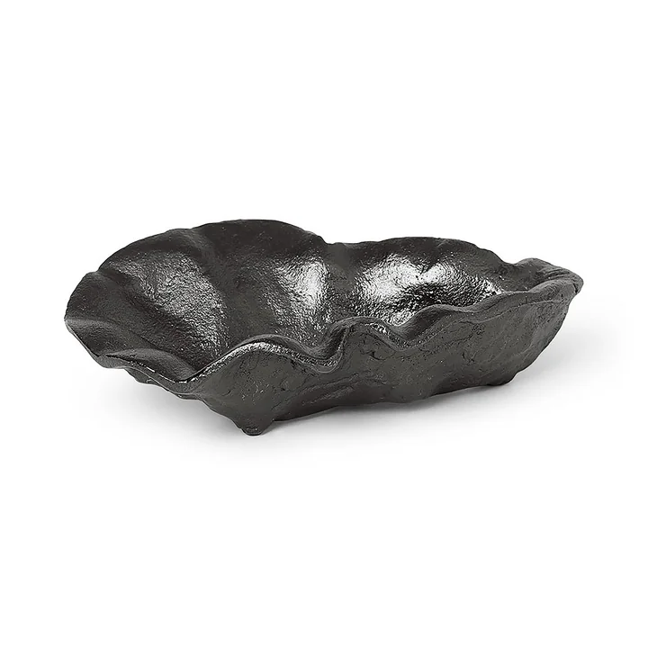 Oyster Coupelle décorative, laiton noir de Ferm Living