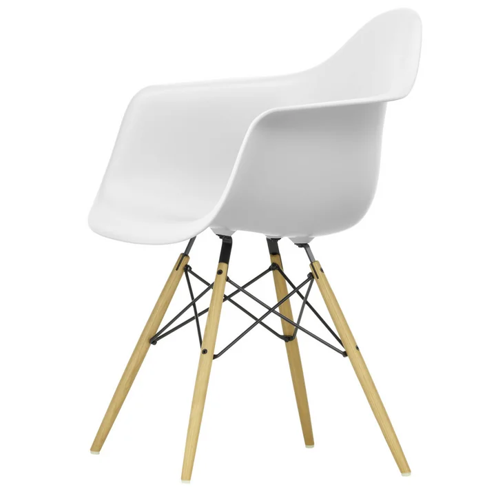 Eames Plastic Armchair de Vitra