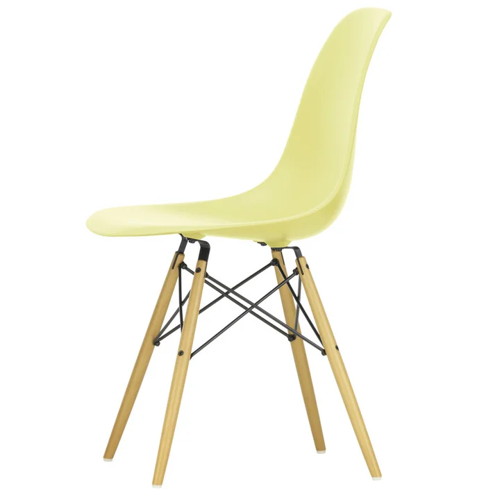 Eames Plastic Side Chair de Vitra