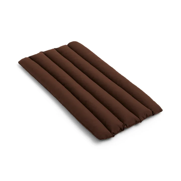 Palissade Soft Quilted Cushion, pour Lounge Chair Low, iron red de HAY