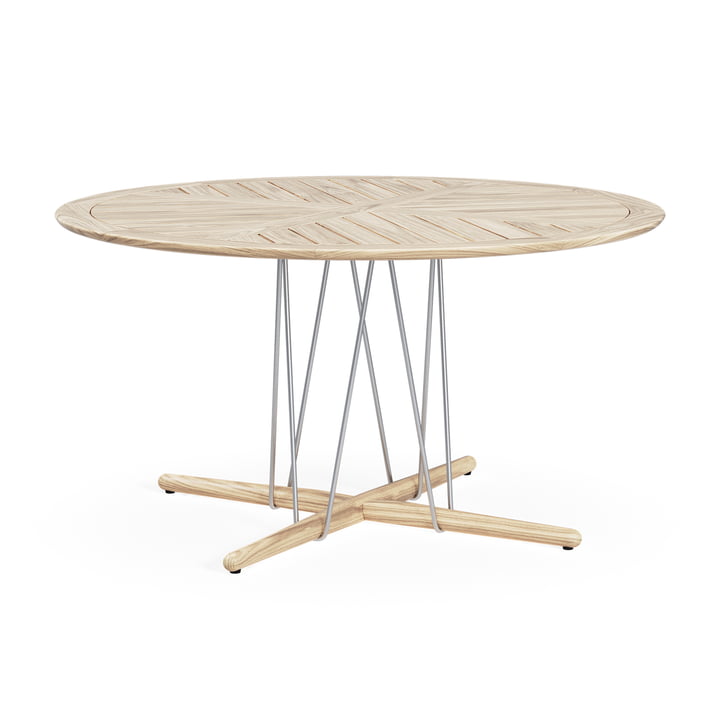 Embrace Table de jardin, teck non traité, Ø 140 cm de Carl Hansen